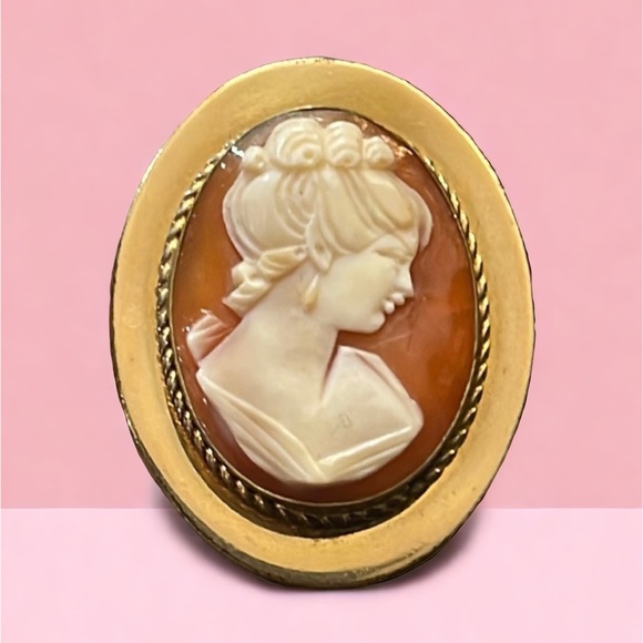 cameo Jewelry - Vintage Art Deco style 12k Gold filled carved shell cameo brooch Van Dell
